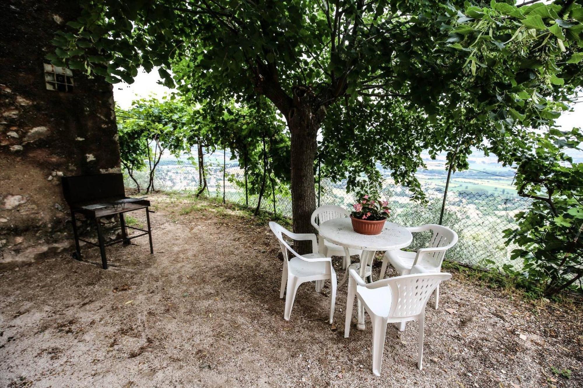 Villa rurale nei pressi Castello Campello sul Clitunno Esterno foto