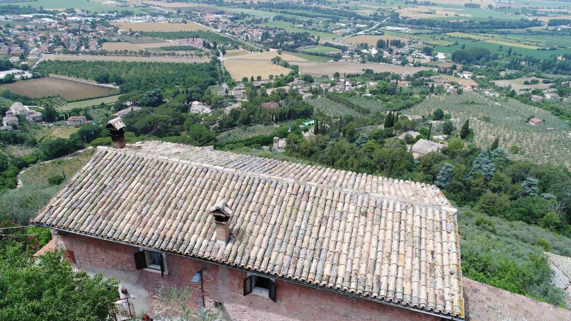 Villa rurale nei pressi Castello Campello sul Clitunno Esterno foto