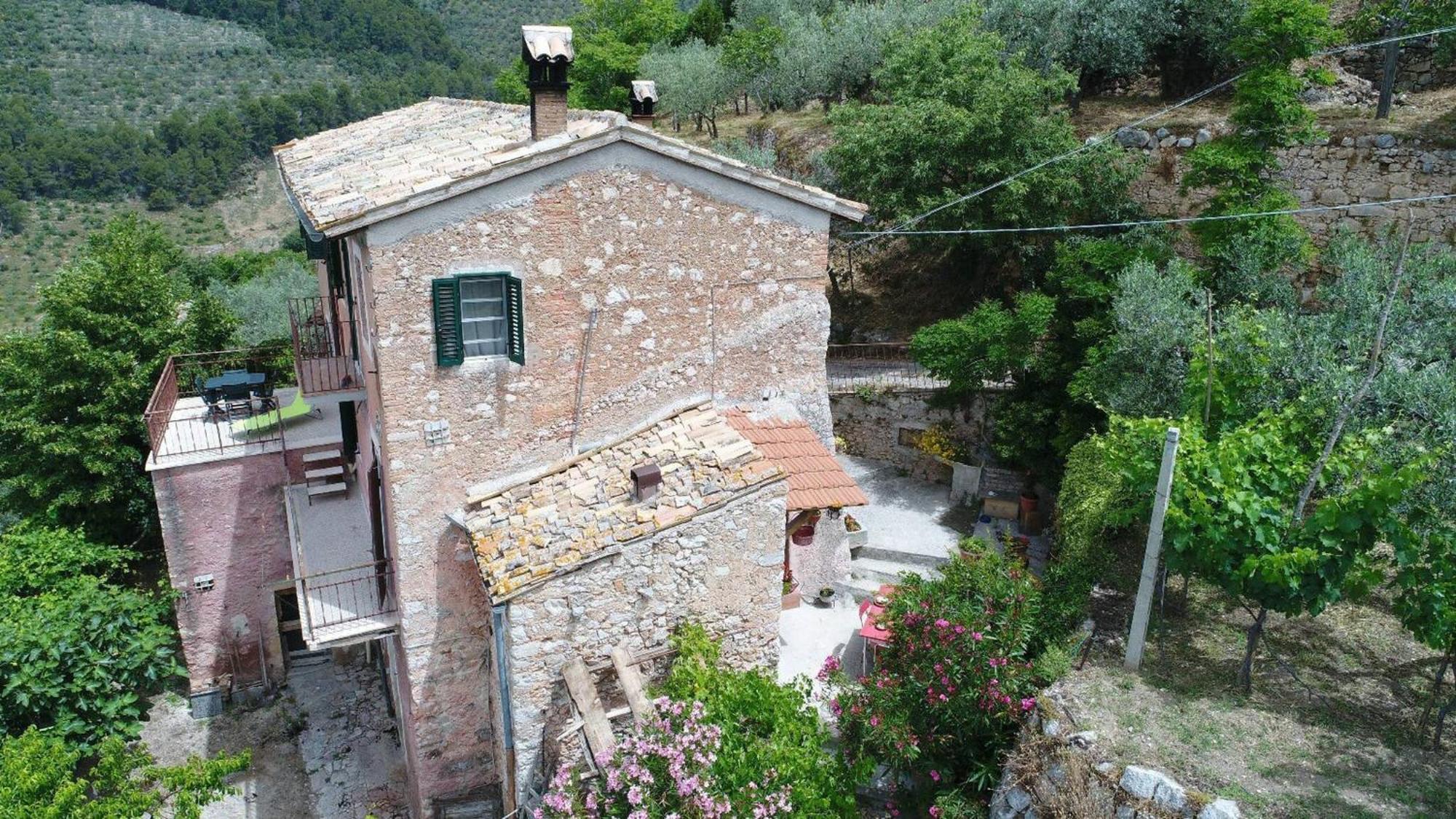 Villa rurale nei pressi Castello Campello sul Clitunno Esterno foto