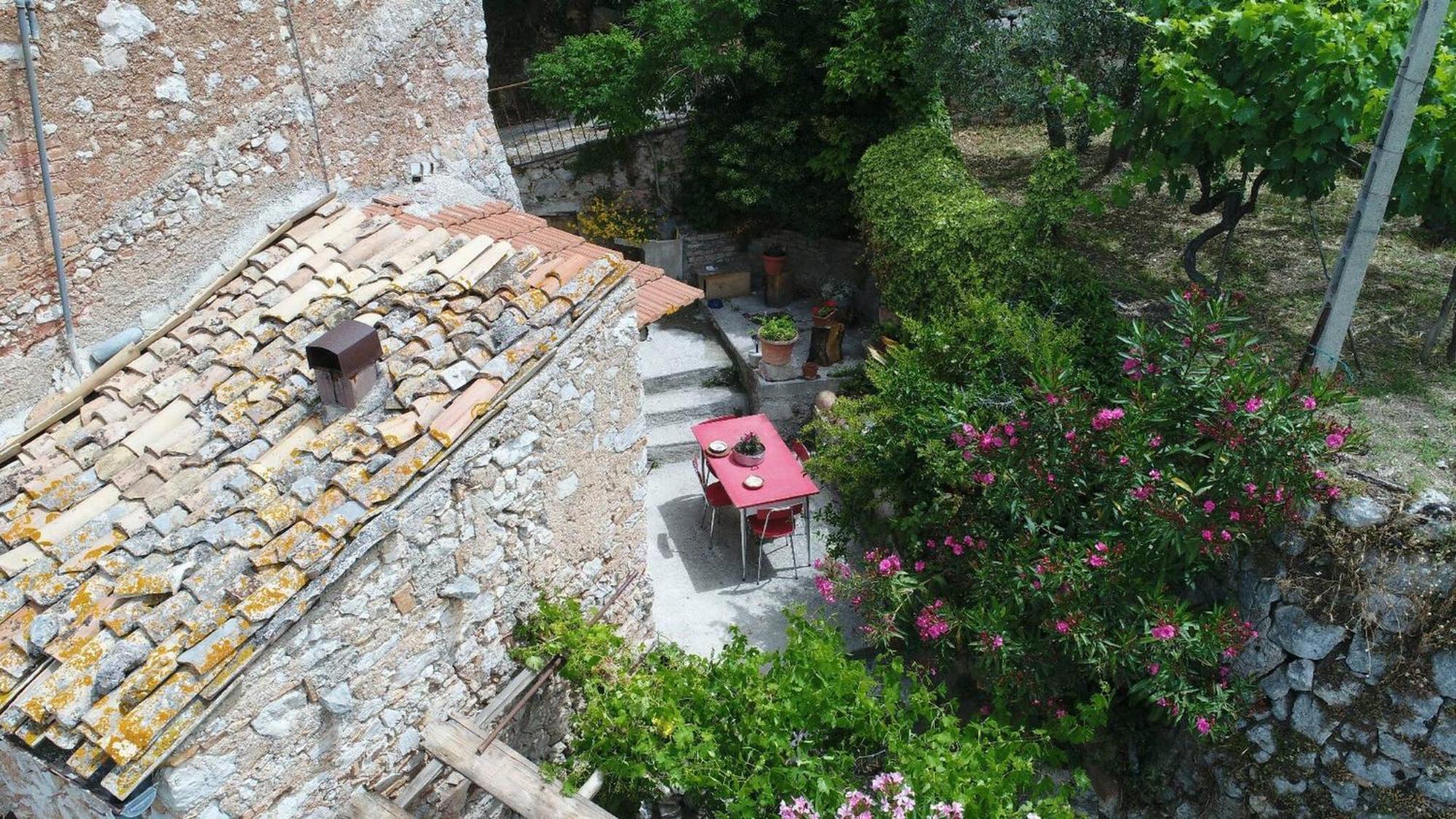 Villa rurale nei pressi Castello Campello sul Clitunno Esterno foto