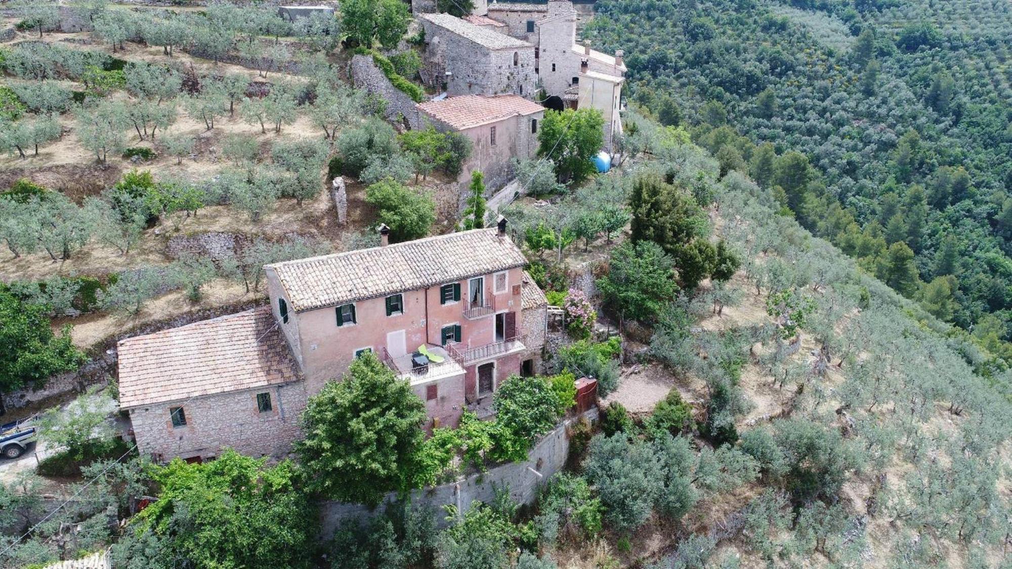 Villa rurale nei pressi Castello Campello sul Clitunno Esterno foto