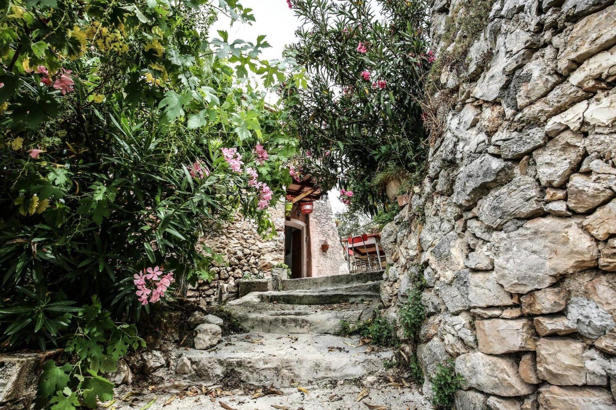 Villa rurale nei pressi Castello Campello sul Clitunno Esterno foto